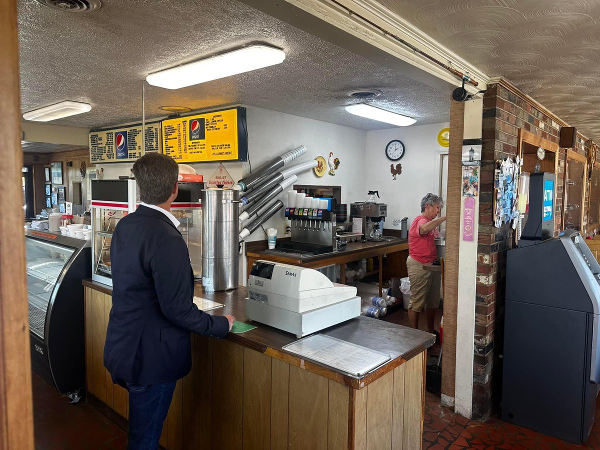 JohnMcGuire4VA's tweet photo. We met some wonderful people at the Golden Skillet in Chatham, Iβm asking for you and your friends to vote June 18th! Take care and spread the word!
#VoteJune18 #Trump2024 https://t.co/V7hnnzstyg