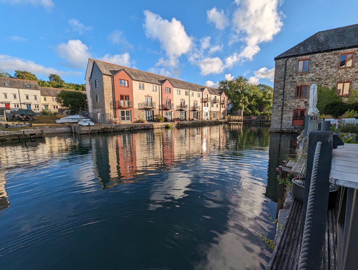 Penryn summer evenings ...Anchor quay #cornwall #cornishcoast #coast #coastlife #summer #penryn instagram.com/p/C791F2uInio/…