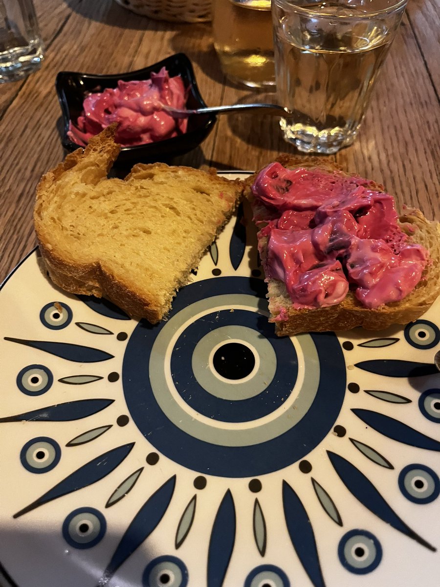 Even op de Italiaanse tour op Grieks Kreta, moet kunnen toch..😉 Melanzane alla parmigiana 😍 bij #CaNova aan de boulevard van #Mirtos