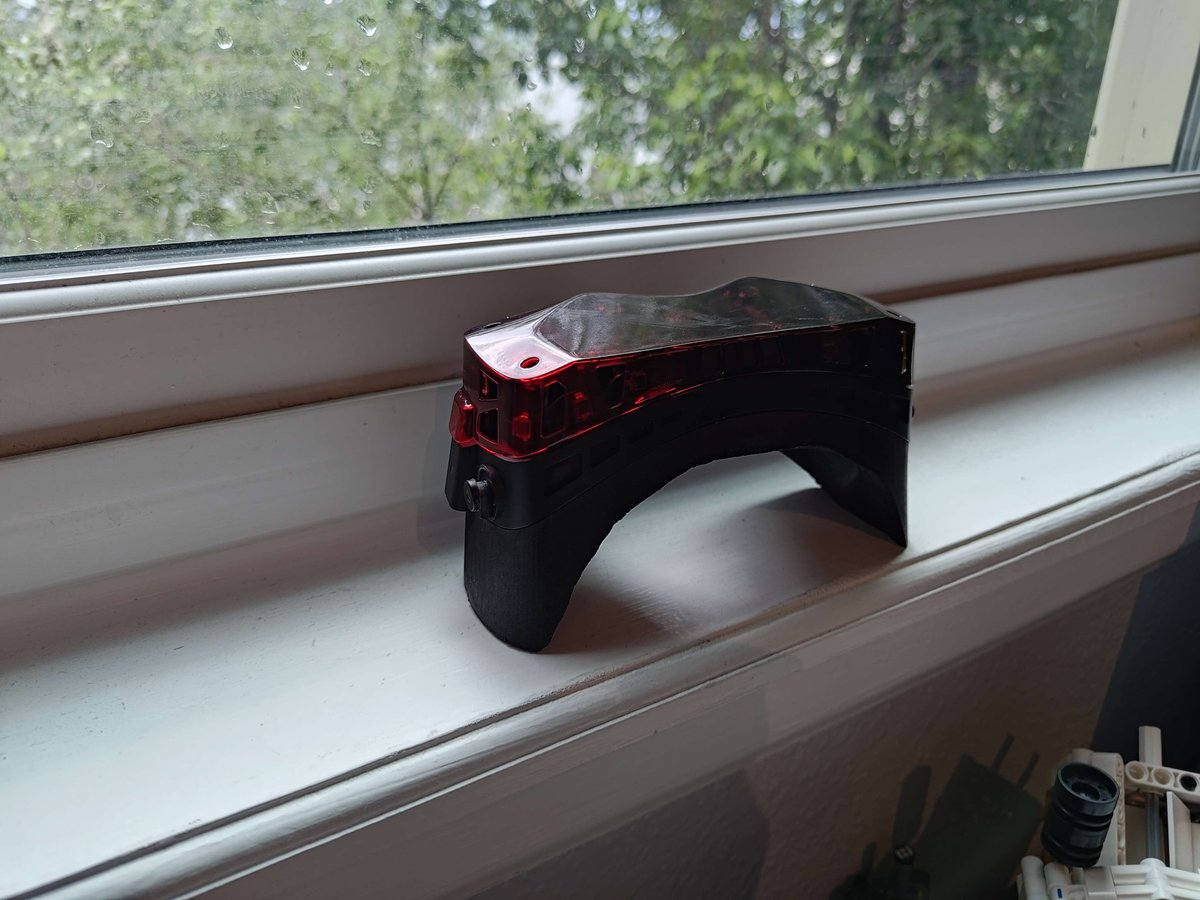choccccy's tweet photo. red and black GAMUR edition, too! https://t.co/k8AdIEF8RB