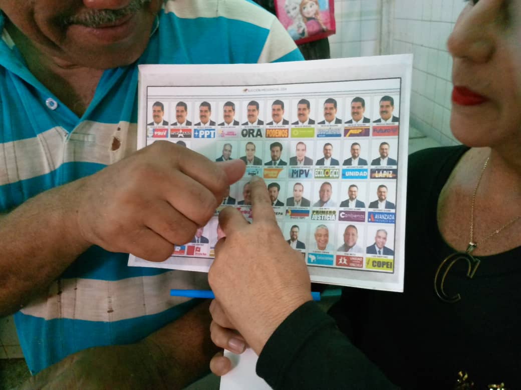 mpj_sucre's tweet photo. Desde la Secretaría de Justicia Familiar del Estado Sucre ¡Vamos a Ganar! 

En Casanay ratificamos nuestro compromiso con la candidatura de @EdmundoGU 

🗣️Casa por Casa

📍Municipio Andrés Eloy Blanco-Sucre

#JusticierosConEdmundo #VamosAGanarConEdmundo https://t.co/THEy2CUZfq
