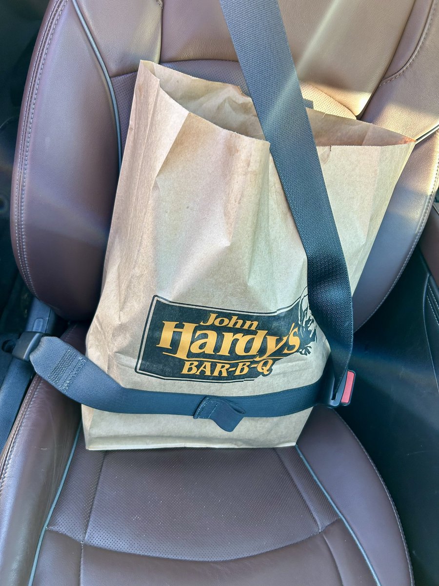 DarkJohnston's tweet image. #SafetyFirst
#PreciousCargo
🫶🏻🙏🏻🐖🐄🐓