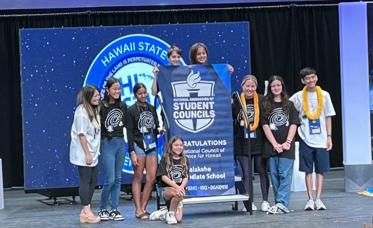 Kealakehe Intermediate tweet media