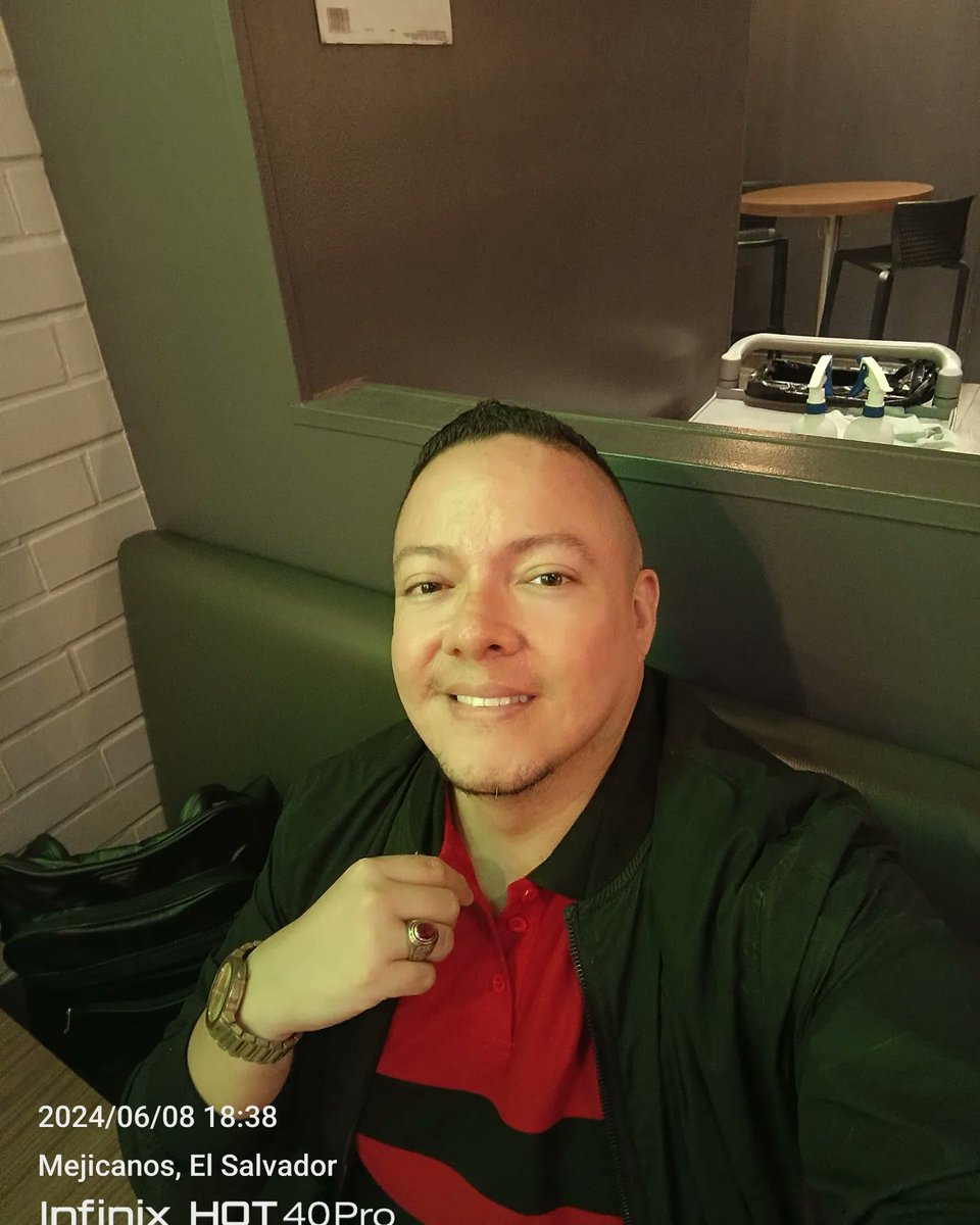 VHalliwel's tweet image. Sabadito de salir solo 👏👏👏😁😎💯💯 #TimeForMyself