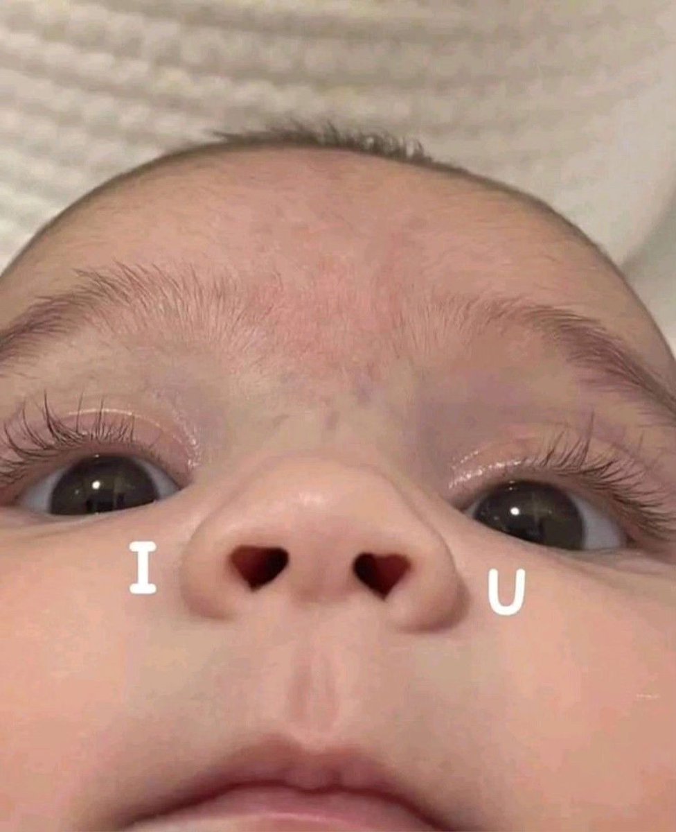 Baby tweet media