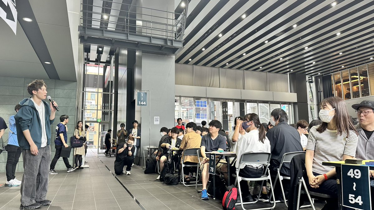 mercari_jp_tcg's tweet photo. まもなく試合開始!!
招待選手のみやししさん(@miyabsol )に開幕のご挨拶をいただきました🎙️ https://t.co/ObCRfrCS1g