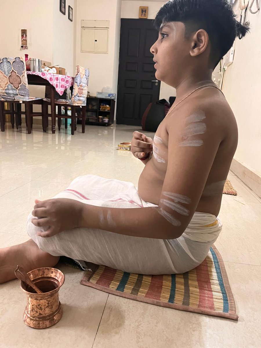 VedaGhosham's tweet photo. ☀️ Chiranjeevi. Sai Shravan our new Brahmachari who will have his first Vedarambha this August'24 at Veda Ghosham insisted with his father (Sri Nagasubramaniam) that he will keep shikha (tuft) from now onwards. 

👨🏻‍🍼This boy,  ever since his Upanayana & having heard a 3.5 hour talk at Veda Ghosham on Upanayana Mahima & Mantrartha has got deeply influenced by our anushtanams & is performing Sandhyavandanam, Samiddhadanam & Brahmayagnam. So much so that he has left sleeping in afternoon as this is one of the promises he gives his father during his Upanayana, that he won't ever sleep henceforth in afternoon being initiated into Brahmacharya ashrama. 

✈️ He is most eagerly waiting to fly to Mumbai to attend the 6 hours Upakarma & Vedarambham program which is conducted totally as per Shastras. 

https://t.co/6BdHGUP2tf

#Upakarma #Shikha #VedaGhosham