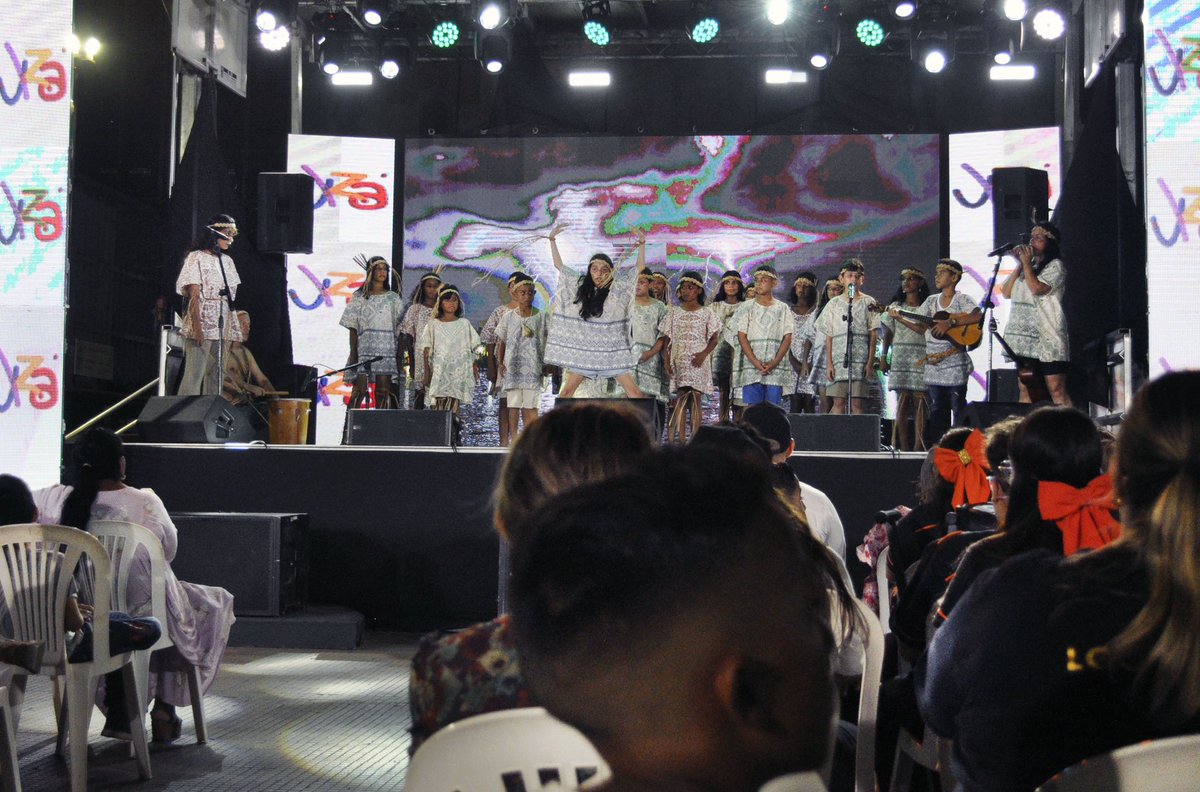 mvivavenezuela's tweet photo. #EnFotos ||  Programa “Viva Venezuela desde el Zulia” un viaje por la diversidad cultural de nuestros pueblos. 

Disfrútalo #Ahora por @VTVcanal8 

@VillegasPoljak @minculturave 
#Zulia #VivaVenezuela https://t.co/V3gZtDgzBa