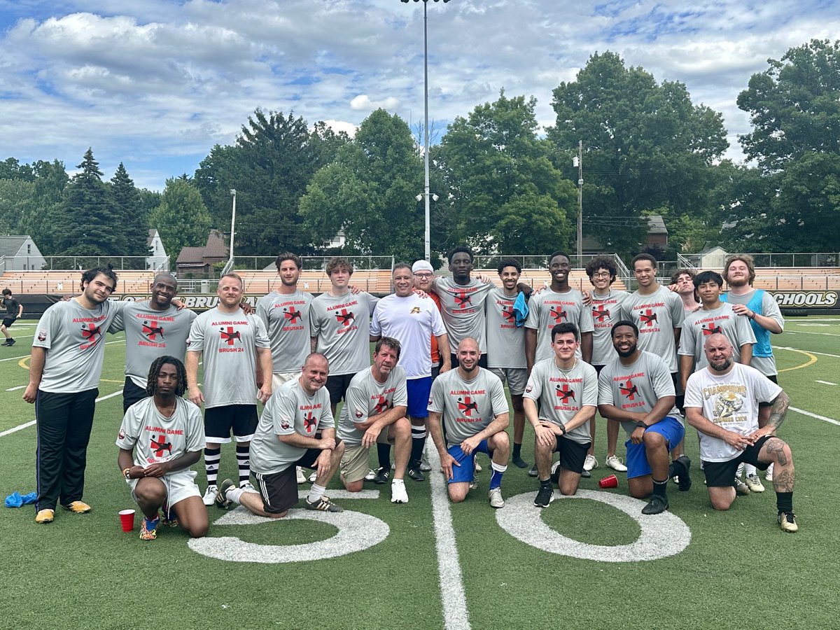 FrankFantozzi's tweet photo. Strong showing for the Brush Alumni Social &amp; Soccer Game. Great group of guys turned out and had fun.
Thanks for all the players and other supporters who donated to the alumni award. for those that still want to help and donate please go to; https://t.co/QxJbSk6MmB     #brush https://t.co/INsigjijMV