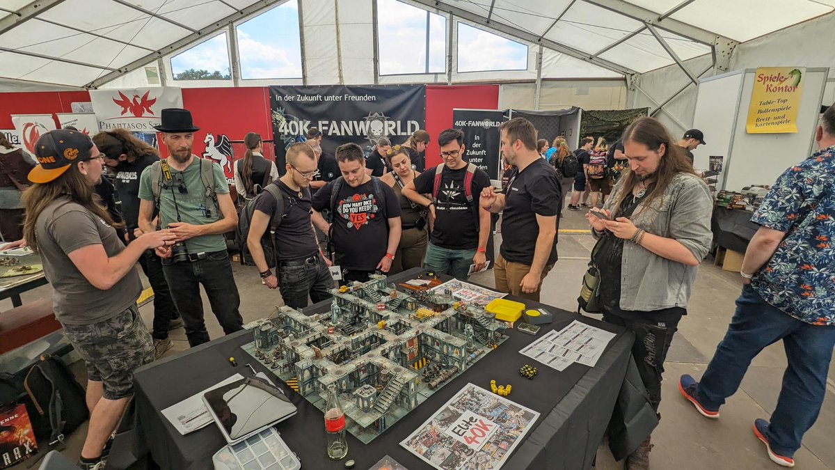 Shakin_Bones's tweet photo. The Role Play Verse is awesome. Tomorrow will be another day to show off Necromunda!!!
#Necromunda #PlayingNecromunda #RolePlayVerse #Turbinenhalle https://t.co/6O6DZE0GHz