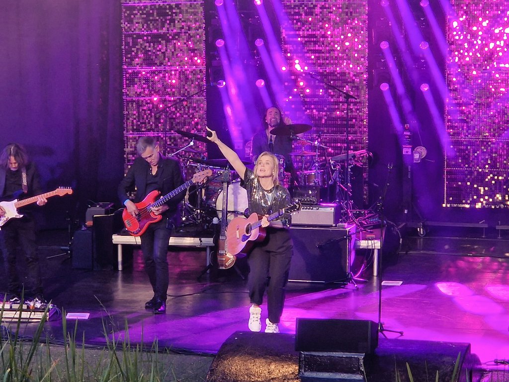 Christina 🎵👏🏼 tweet media