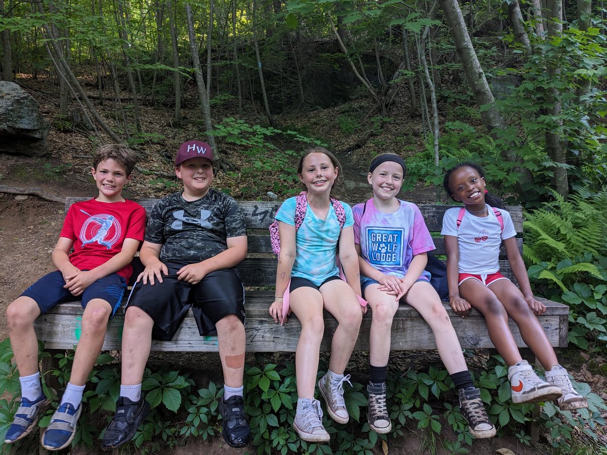 Mrs. Bennett tweet media