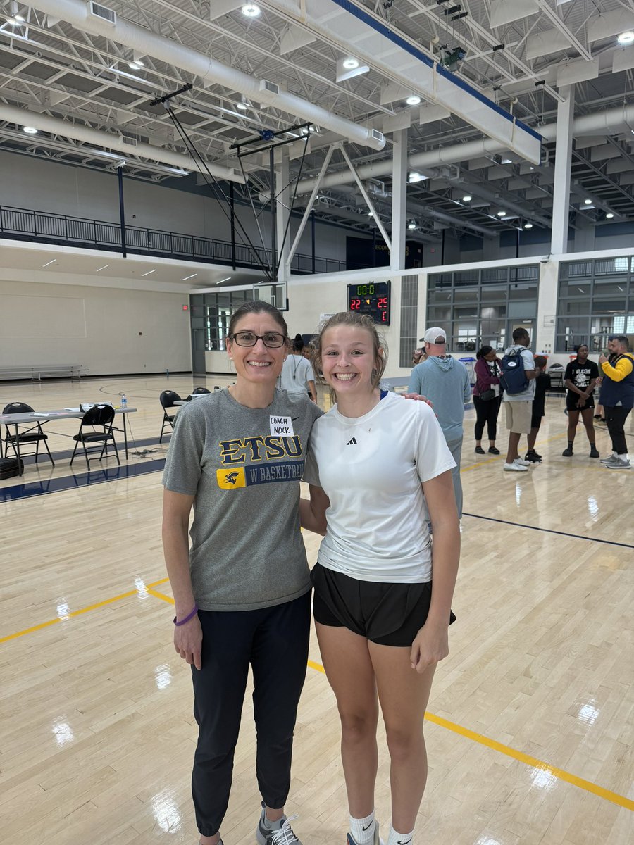 hailey_b2028's tweet photo. Had a great day at the @ETSU_WBB Elite Camp! Thanks for having me @CoachMockETSU https://t.co/lChf8a5CsA