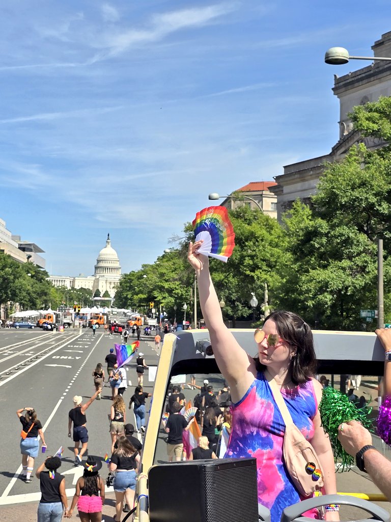 🏳️‍🌈✌️
Gay pride DC
<a href="/destinationdc/">Destination DC</a>