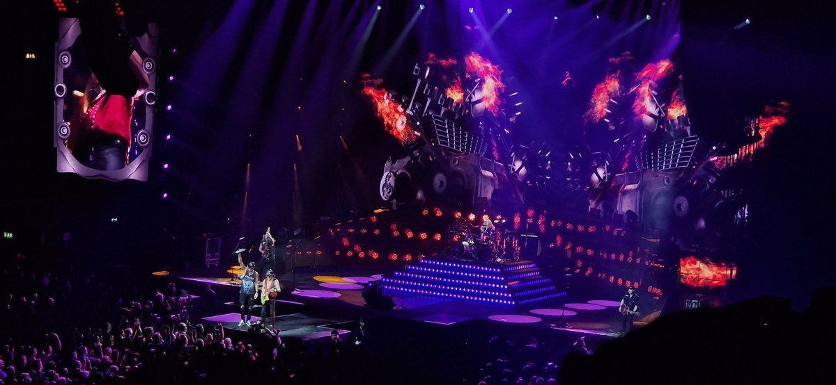 ironmaidenboy's tweet photo. Scorpions 🦂 🦂 Love at First Sting 40th Anniversary at Wembley Arena. Miss you Dad
#RoadtoCompetitive
#NoSleepTillWorlds
#PlayPokemon https://t.co/8VNnraE5c2