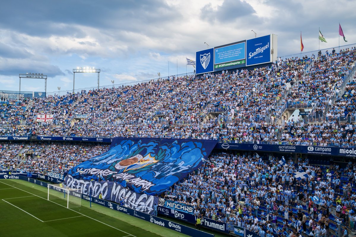 CM_MalagaFoto's tweet image. Esta noche estoy muy orgulloso. Málaga es blanquiazul.