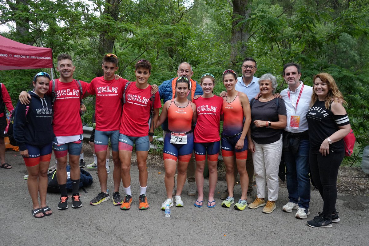 ViceCuencaUCLM's tweet photo. 🥉🥉Menudo fin de fiesta para la UCLM en los @ceus2024UCLM !!

🔝Medalla para Miriam y medalla de grupo!! Dos terceros puestos que nos hacen despedirnos de la competición y la organización de la mejor manera😁

🎉Enhorabuena!! https://t.co/guUUpjjBxx