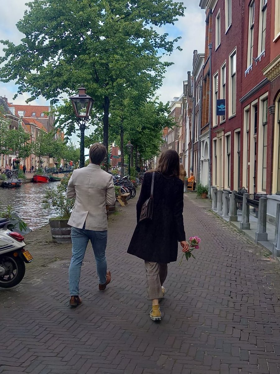 Miran2106's tweet photo. Vandaag te gast bij gezellige familiedag van VGSL Franciscus Gomarus - met ontvangst in Plexus, stadswandeling door Leiden o.l.v. 2 geweldige gidsen en avondprogramma met pubquiz en borrel #studentenleven https://t.co/Jx9ImZbqA7