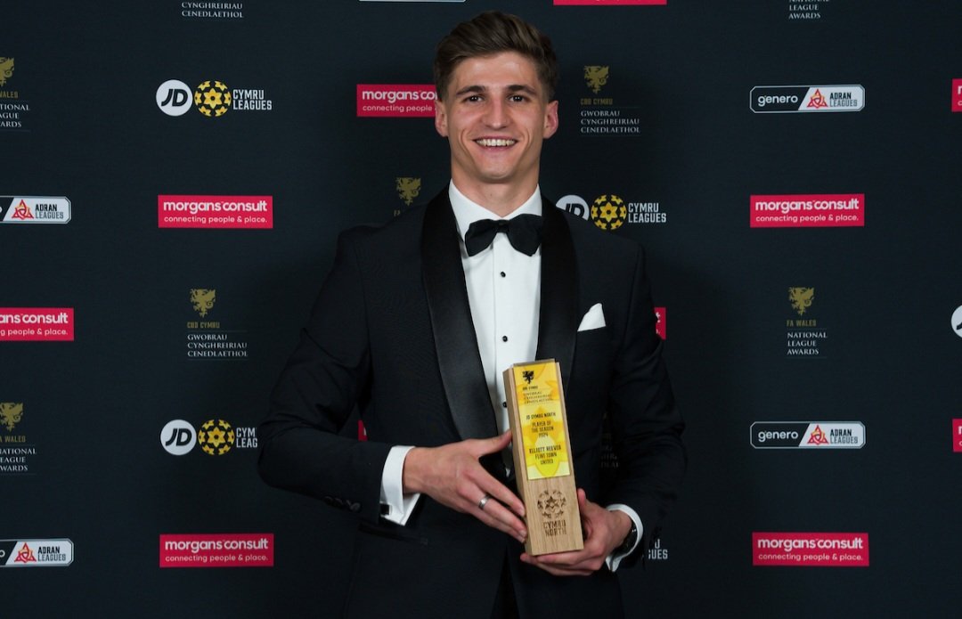 Flint Town United FC ⚫️⚪️ tweet media