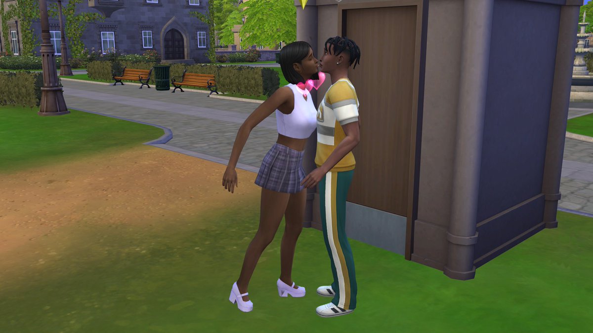 Young Candichu tweet media