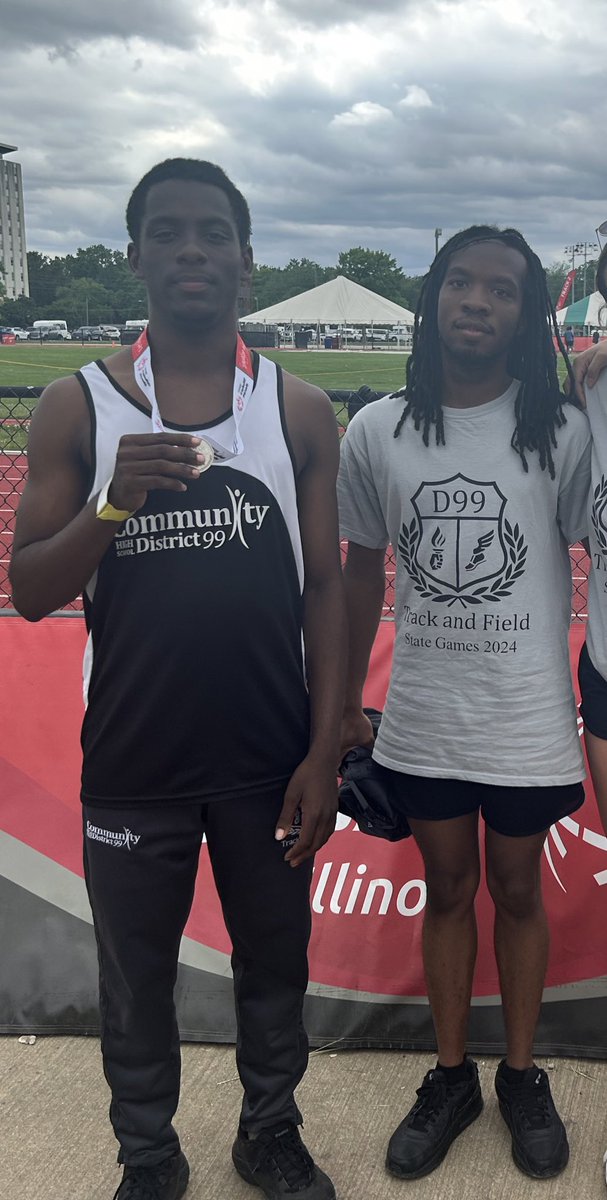 Wait there’s more!!! Gold Medalist Alaiya for the 20Om, Silver Medalist Alaiya for Softball throw, Bronze Medalist Ryan and Ray for Softball throw and Darius with a Silver in the 800m!! #99Learns #DGSPride #WeAreDGN <a href="/SO_Illinois/">Special Olympics Illinois</a>
