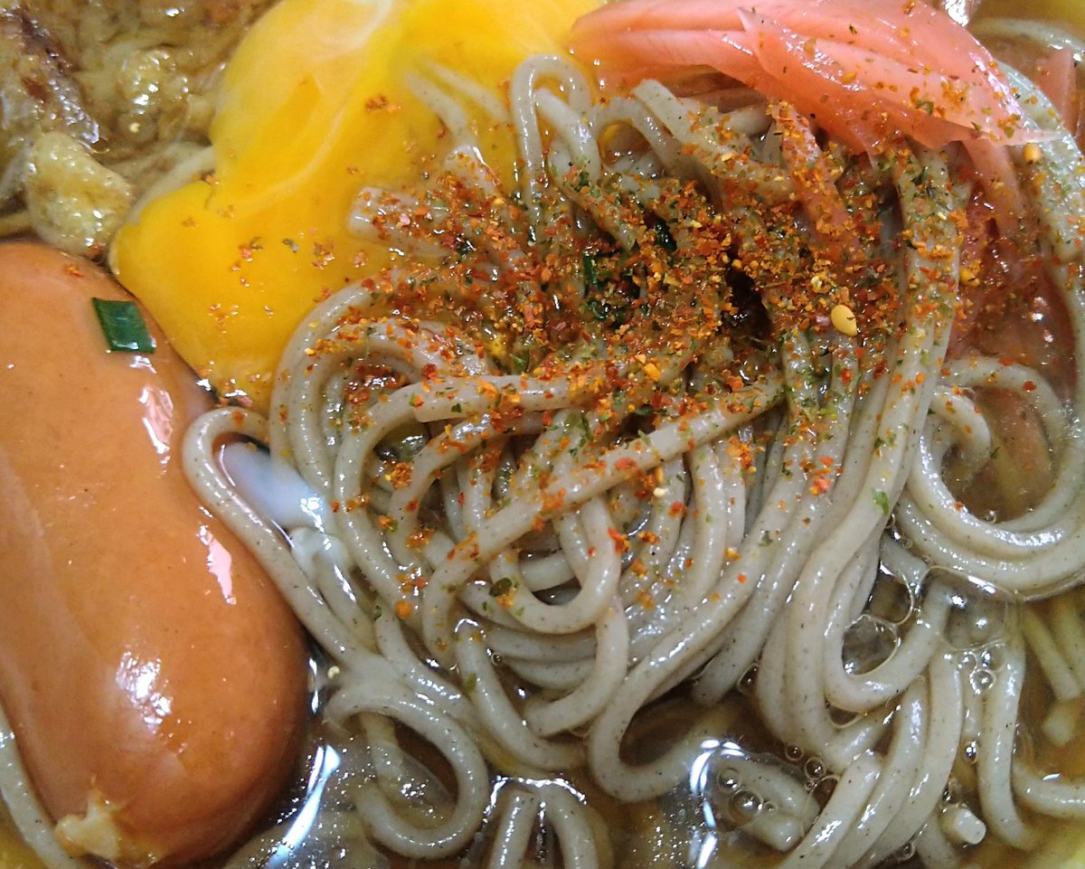 SOKChWGRacFHJSc's tweet photo. 朝そば

最強たぬきとフランクの
お蕎麦

二日酔いの朝は汁物だよね、外に行くのは辛いから自分で、旨かった😋

#おうちごはん https://t.co/jRLpvsgm7k