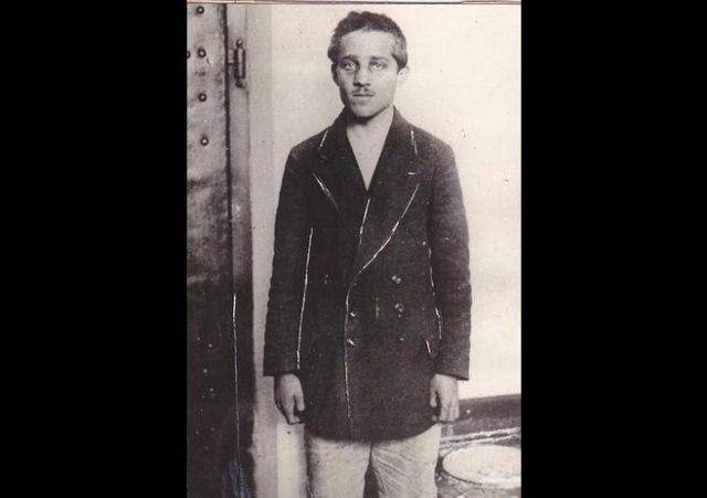 Benzer kişiler 

#AliKoç #AzizBaşkan