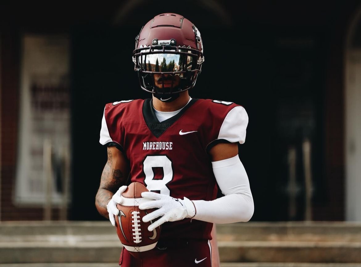 _DJ_Page's tweet photo. Blessed to receive an Offer from Morehouse College #AGTG @CoachBKearsley @CoachFleen @TrueBuzzFB @DistinctlyHis_ https://t.co/RONh2X3a6T