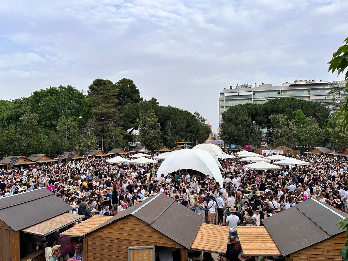 Reus Viu el Vi tweet media