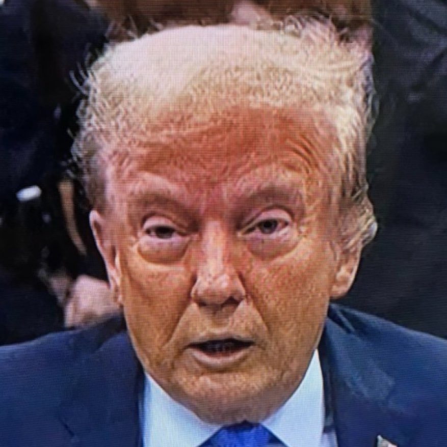 😱 Scary Larry 😱 🇺🇦✊🏻🇺🇸🗽 tweet media