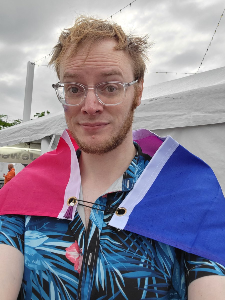 aatrox_null's tweet photo. A face reveal for Pride! https://t.co/O6zPpL6n1Z