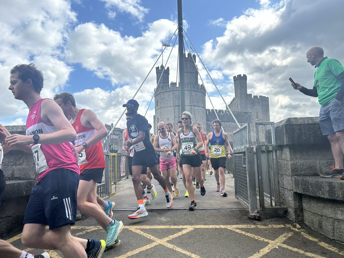Great day supporting the 2024 Welsh Castles Relay Race. <a href="/AcuteMedicsLtd/">Acute Medics Ltd</a> <a href="/REGMACGroup/">REGMAC</a> <a href="/lescroupiersrc/">Les Croupiers Running Club</a>