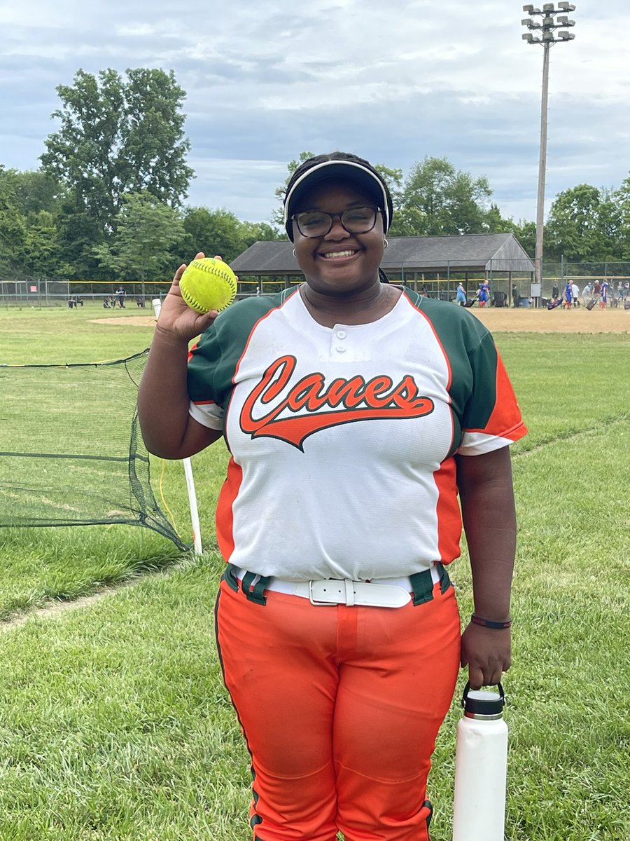Congratulations to <a href="/LaurynTimmons1/">Lauryn Timmons</a> (2024) on her No Hitter in our 2nd pool play game of the day! 💪🏻🧡🥎💚