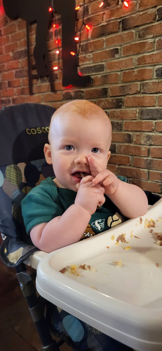 More rain and another rain delay, let's go to the <a href="/damsmokedamgood/">The Dam Smokehouse</a> for some supper! Andriy says the ribs and brisket can't be beat!
