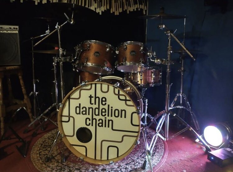 DandelionChain's tweet photo. Thanks to all who came to see us play in public for the first time! We hope you enjoyed it. Thanks to Serene Groove Syndicate for coming along too. We hope you’ll join us in saying feliz cumpleaños to Carlos, and sending thoughts and prayers for Mike’s head…

#postpunk #unsigned https://t.co/zqyNa1IiQs