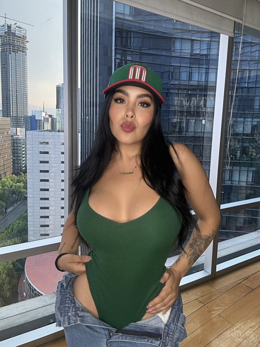 @miseleccionmx   Que comiencen las apuestas! ⚽️❤️ https://t.co/7S6x8fxcEJ<a class="tags" target="_blank" title="On Twitter" href="/?out=eyJ0eXAiOiJKV1QiLCJhbGciOiJIUzUxMiJ9.eyJpYXQiOjE3MjA5NTQ3MjYsImlzcyI6InR3cG9ybnN0YXJzLmNvbSIsIm5iZiI6MTcyMDk1NDcyNiwiZXhwIjoxNzUyNDkwNzI2LCJyZWRpcmVjdF91cmwiOiJodHRwczovL3R3aXR0ZXIuY29tL21pc2VsZWNjaW9ubXgifQ.f0OyCeUvQ4FC-XU4451XjlkJVIJw10WUP31sDA2_VlqchQ07IGjjJkdPCtnngJbt5k0ogGK6Rkz92nJXgTjcvw">@miseleccionmx</a><a href="/tag/nuevafotodeperfil"class="tags"><span>#nuevafotodeperfil</span></a>
