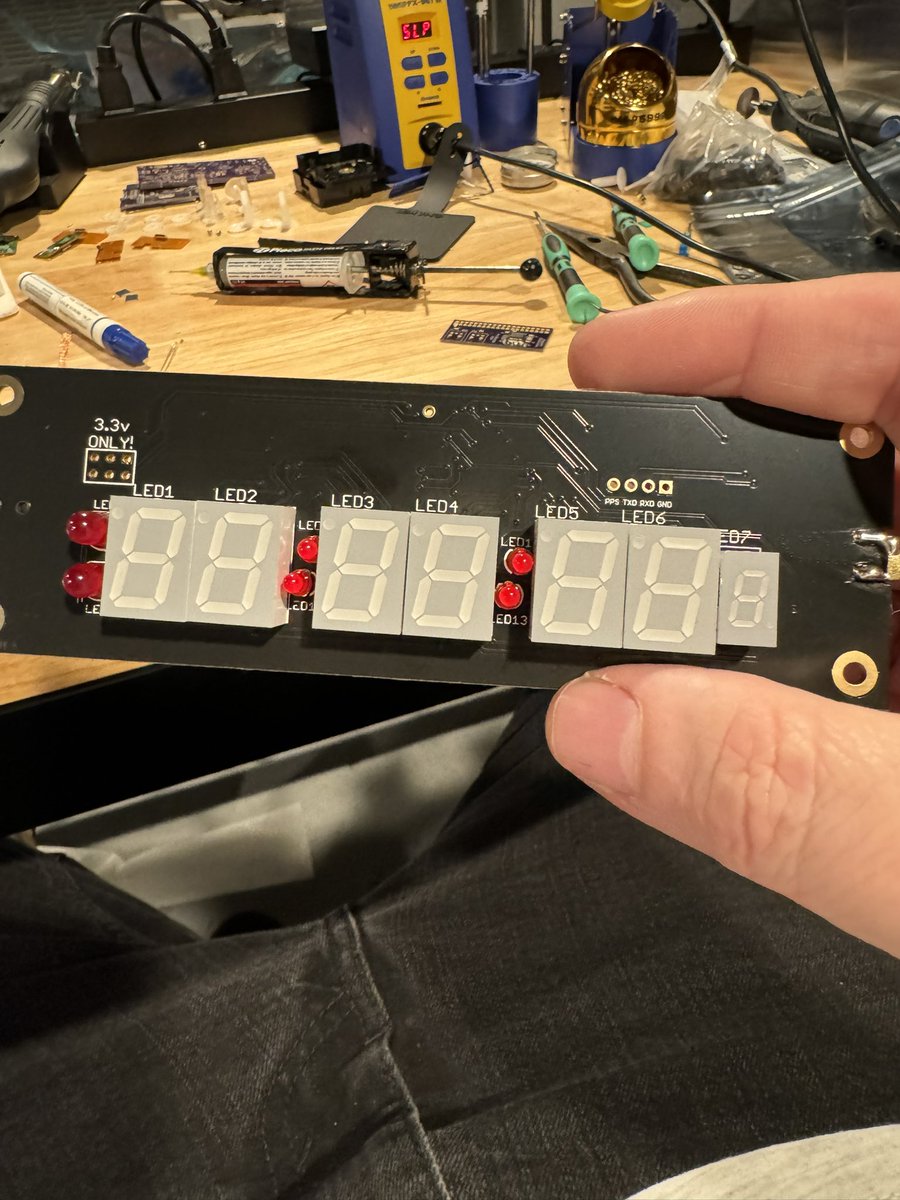 nwsayer's tweet photo. All of them are upside-down. #makerfail https://t.co/ThNOSSqGjF