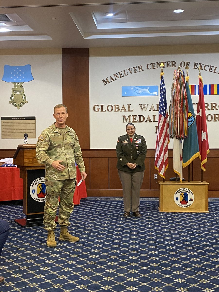 curtisbuzzard's tweet image. Thanks to LTC Carmen Rosado for her service to the Army and as the MCOE G4! Congrats on your retirement!