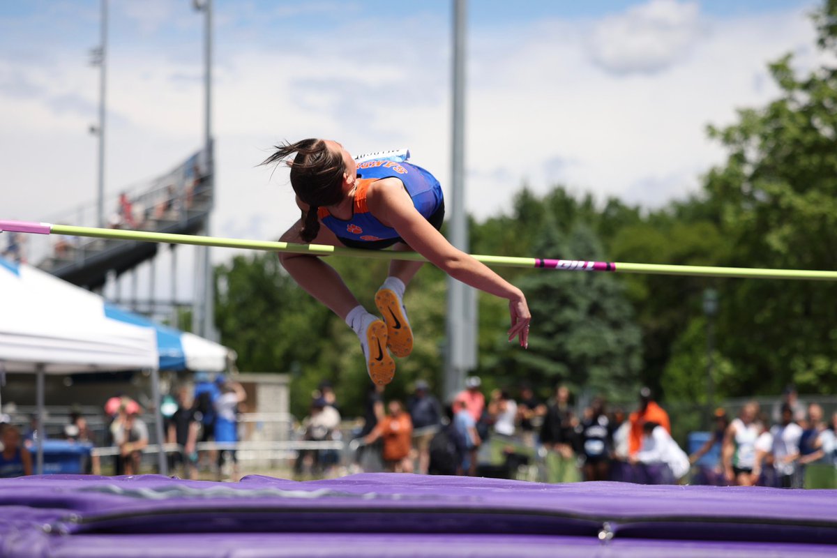 OFSAATrack's tweet image. Here are some shots from the final day at  @OFSAATrack @OFSAA The social team is officially logging out. Thanks for an amazing 3 days. #2024track #LETSGO #ofsaalondon #ofsaatrack