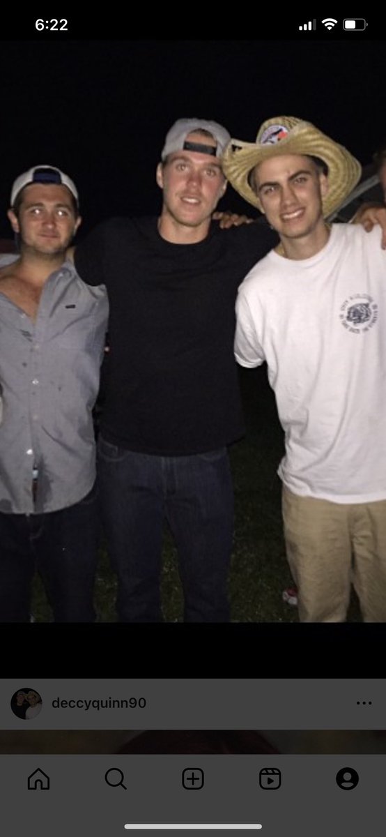 Decbrochill's tweet photo. Go win the cup brother 🤝 https://t.co/cv7Z58R4so