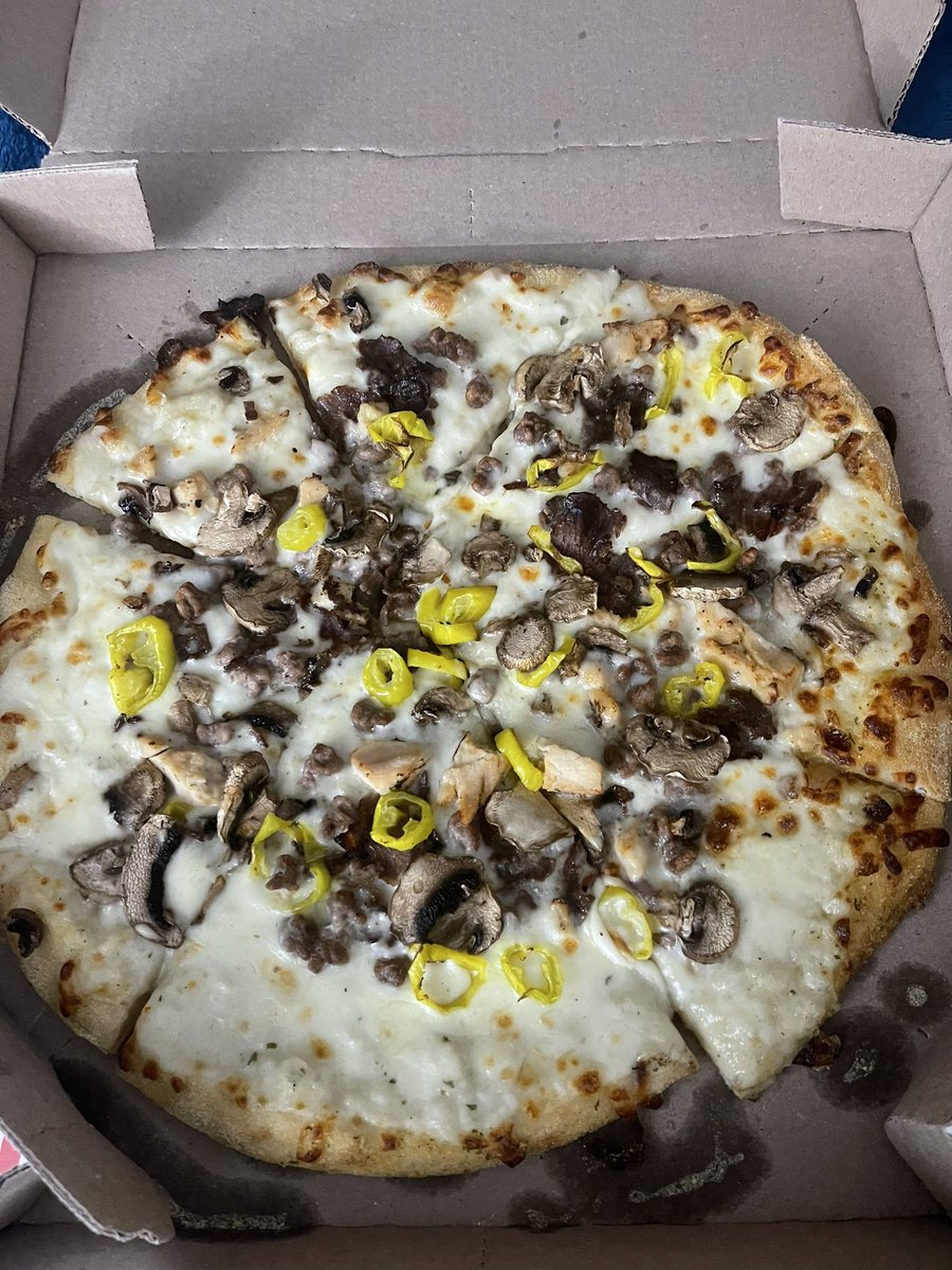RaKlavin's tweet photo. @dominos this is my Beef, Chicken, Banana Pepper, Philly Steak and EXTRA Mushroom pizza I just ordered, what do you think? https://t.co/k24yCBYHqM