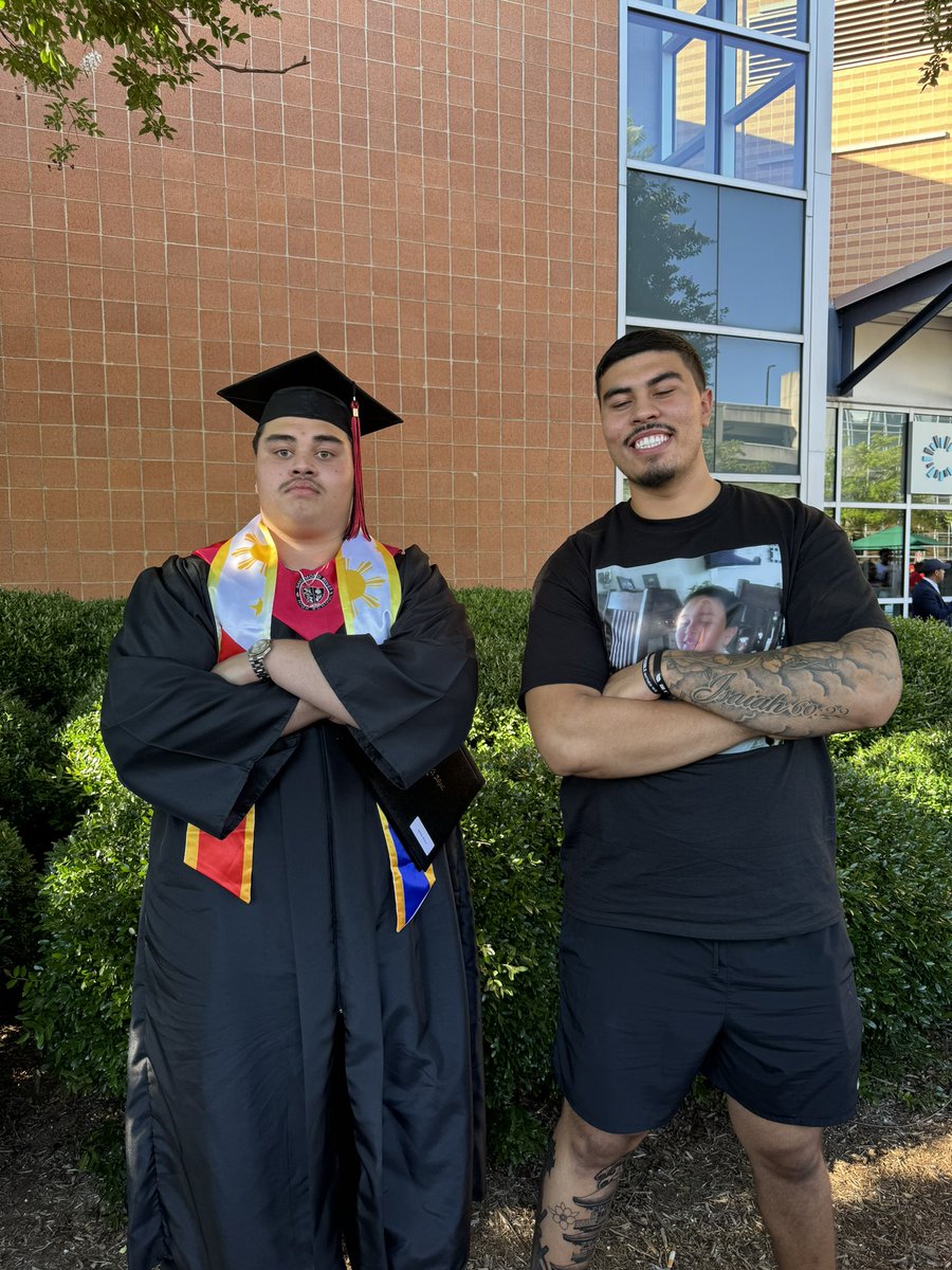 jsojuro's tweet image. From @NRWarriors to @Norfolkstate 🔰💚💛#SPSCreatesAchievers #Behold