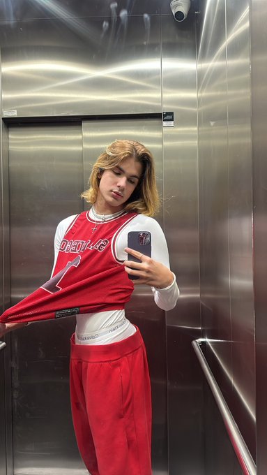 🔥 https://t.co/GE95m0zU43