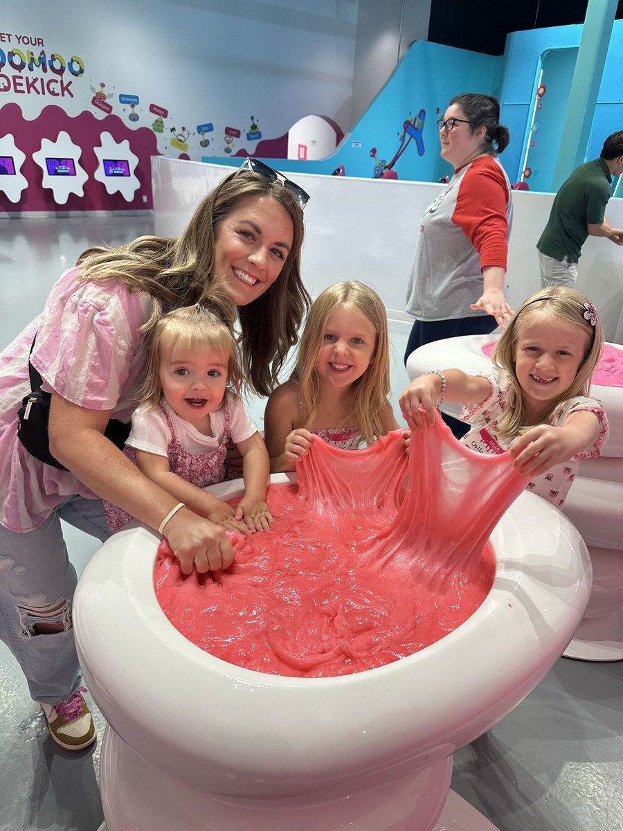 Kendall Hineman tweet media