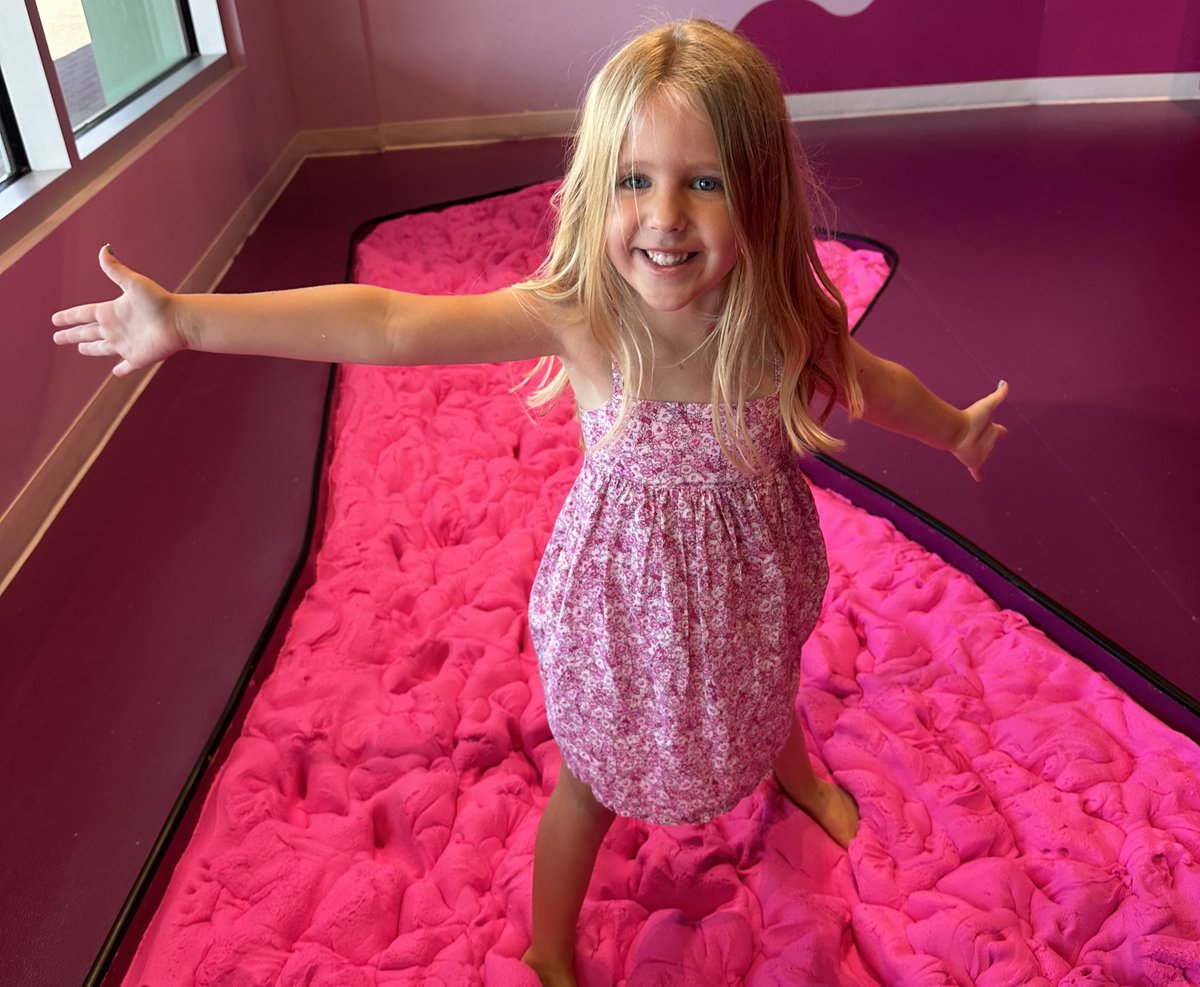 Kendall Hineman tweet media