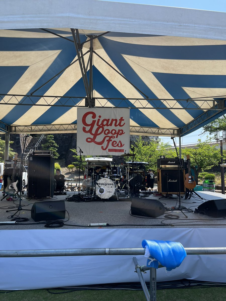 giraffebull's tweet image. ずっと好きなバンドばっかり。
何回観てもstompin’はヤベェ笑

#giantloop