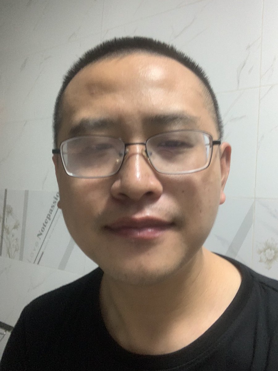 JamesCageWhite's tweet photo. I feel lucky to be born in China . It’s powerful country https://t.co/IxFlZe6RUb