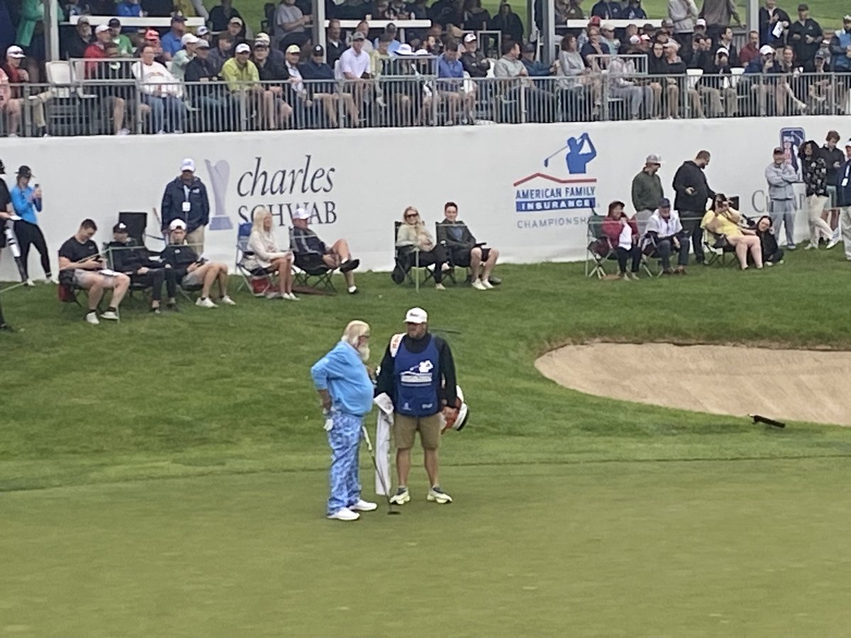 wurstbrewerfan's tweet photo. Another great day of golf! @amfamchamp #WisconsinGolf https://t.co/0USt9xlMgX