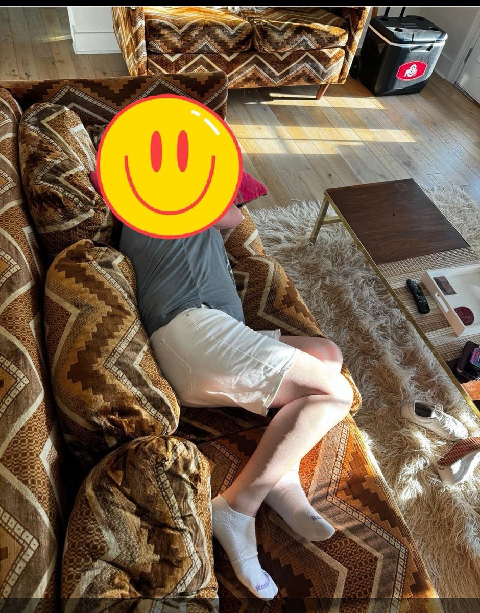 dea scott tweet media