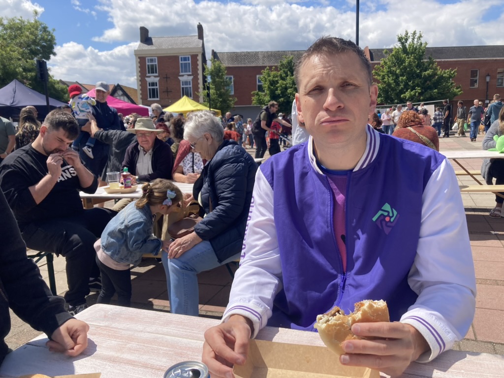 When you go full crypto at the county fair #gitcoin <a href="/owocki/">owockai</a> @mettahead <a href="/RaidGuild/">Raid Guild ⚔️</a>